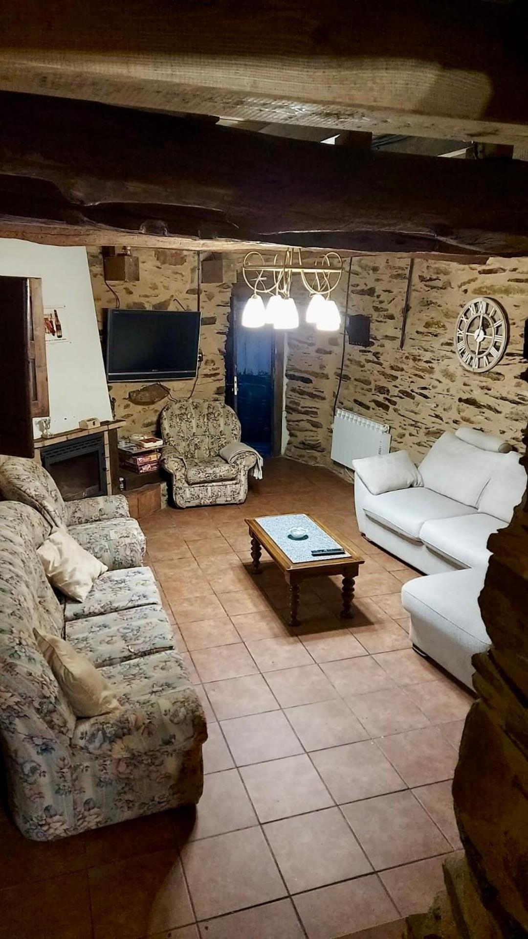 Casa Rural Bierzo Encantado Valle de Finolledo 外观 照片