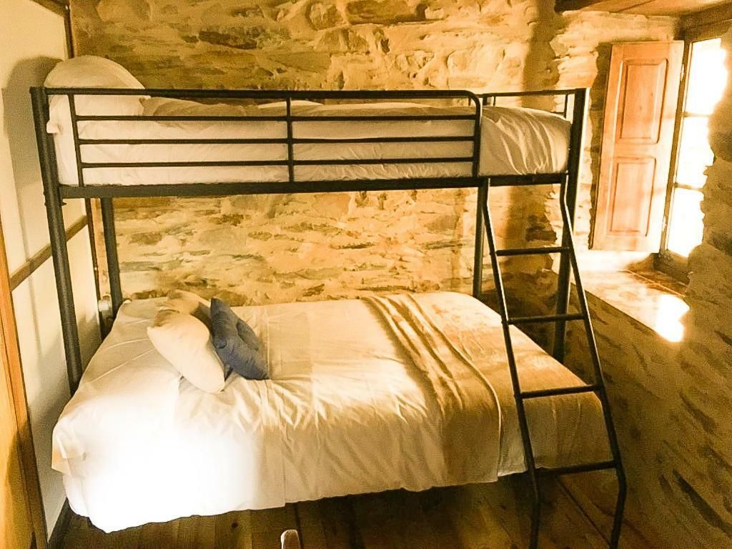 Casa Rural Bierzo Encantado Valle de Finolledo 外观 照片